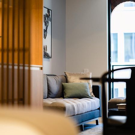 Skye Suites Sydney Rum bild A room at the hotel