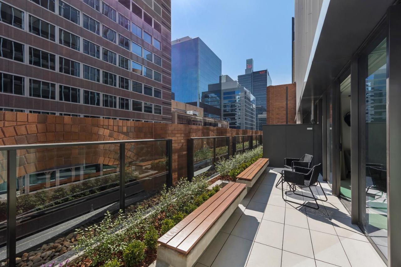 Skye Suites Sydney Exteriör bild The rooftop garden